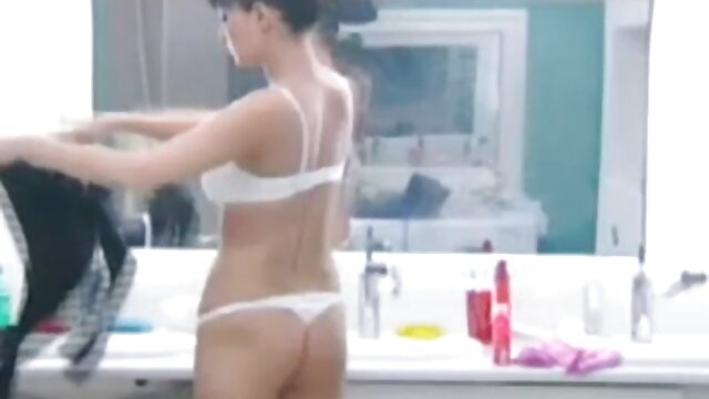 Katka วีดีโอ โป้ ดู ฟรี ผมบลอนด์ busty สกปรกได้รับระยำ doggy เพื่อเงิน